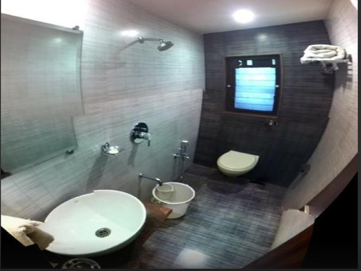 Motel Visava Mahād Rom bilde